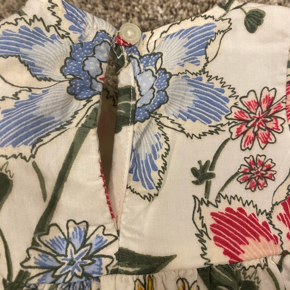 Brand New Flowered Outfit - Picture 7 of 9